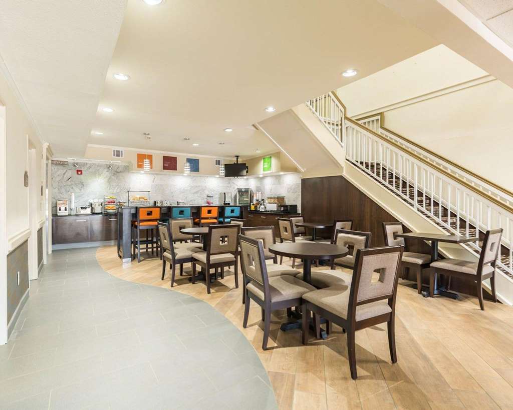 Econo Lodge Inn&Suites East Houston Restaurante foto
